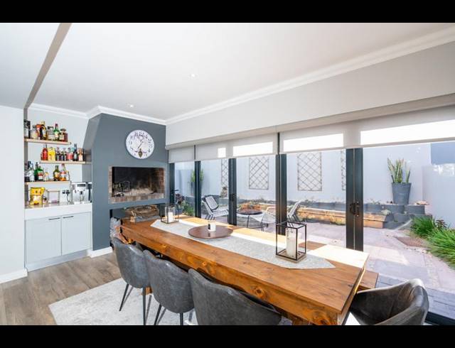 4 BEDROOM HOUSE FOR SALE IN CALYPSO BEACH